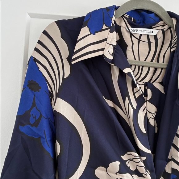 ZARA PRINTED MAXI WRAP DRESS - Picture 4 of 4